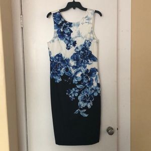 Floral pencil dress w/ back cut out